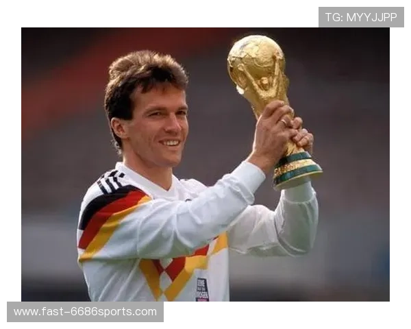 足球史上十大经典9号球星盘点 揭秘锋线巨星的辉煌与传奇 足球史上十大经典9号球星盘点 揭秘锋线巨星的辉煌与传奇